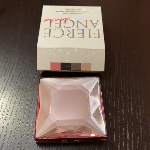 Victoria’s Secret Fierce Angel Cheek & Eye Palette - Picture 4 of 8